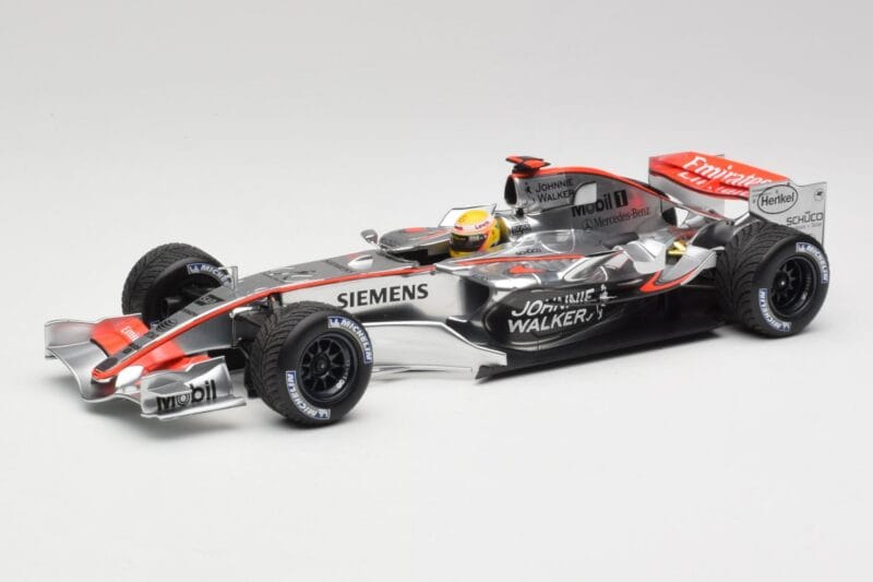 McLaren MP4-21 L. Hamilton Silverstone Test 2006 Minichamps 1:18 530061884 Metalas