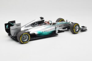 Mercedes AMG Petronas W05 #44 L. Hamilton F1 World Champion 2014 Minichamps 1:18 186140044 Metalas - nuotrauka 2 iš 7
