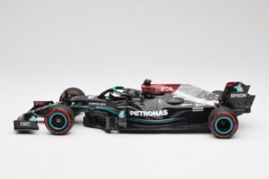 Mercedes AMG W12 Petronas #44 L. Hamilton Spanish GP 100th Pole 2021 Minichamps 1:18 110210444 Derva - nuotrauka 3 iš 7