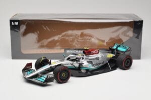 Mercedes AMG W13 E Performance Petronas #44 L. Hamilton Brazilian GP 2022 Minichamps 1:18 110222144 Derva - nuotrauka 7 iš 7