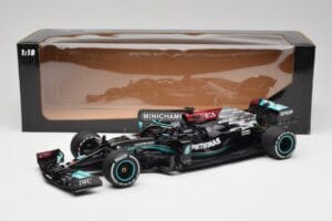 Mercedes AMG W12 #44 L. Hamilton Bahrain GP 2021 Minichamps 1:18 110210144 Metalas - nuotrauka 6 iš 7