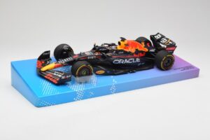 Red Bull Racing RB18 #1 M. Verstappen Winner Miami GP 2022 Minichamps 1:18 113220501 Metalas - nuotrauka 2 iš 7