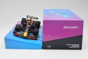 Red Bull Racing RB18 #1 M. Verstappen Winner Miami GP 2022 Minichamps 1:18 113220501 Metalas - nuotrauka 6 iš 7