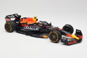 Oracle Red Bull Racing RB18 #11 S. Perez Saudi Arabian GP 2022 Minichamps 1:18 110220011 Metalas - nuotrauka 4 iš 7