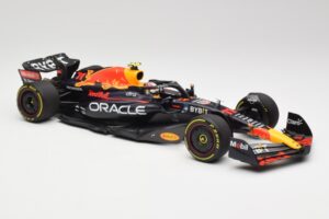 Oracle Red Bull Racing RB18 #11 S. Perez Abu Dhabi GP 2022 Minichamps 1:18 110222211 Metalas - nuotrauka 4 iš 7