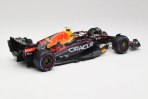 Oracle Red Bull Racing RB18 #11 S. Perez Monaco GP Winner Rain Tyre Version 2022 Minichamps 1:18 110222711 Metalas - nuotrauka 2 iš 7