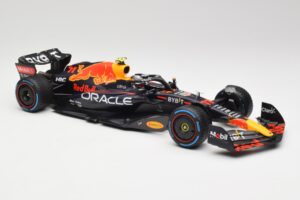 Oracle Red Bull Racing RB18 #11 S. Perez Monaco GP Winner Rain Tyre Version 2022 Minichamps 1:18 110222711 Metalas - nuotrauka 4 iš 7