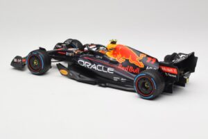 Oracle Red Bull Racing RB18 #11 S. Perez Monaco GP Winner Rain Tyre Version 2022 Minichamps 1:18 110222711 Metalas - nuotrauka 5 iš 7