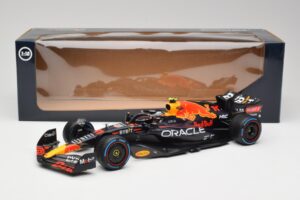 Oracle Red Bull Racing RB18 #11 S. Perez Monaco GP Winner Rain Tyre Version 2022 Minichamps 1:18 110222711 Metalas - nuotrauka 7 iš 7