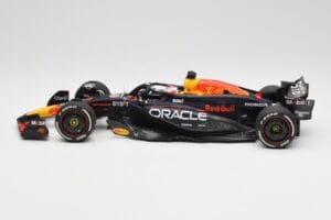 Oracle Red Bull Racing RB20 #1 M. Verstappen Winner Bahrain GP 2024 Minichamps 1:18 110240101 Metalas - nuotrauka 3 iš 7