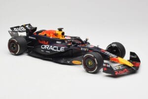 Oracle Red Bull Racing RB20 #1 M. Verstappen Winner Bahrain GP 2024 Minichamps 1:18 110240101 Metalas - nuotrauka 4 iš 7