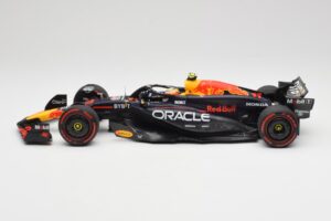Red Bull Racing RB20 #11 S. Perez Bahrain GP 2024 Minichamps 1:18 110240111 Metalas - nuotrauka 3 iš 7