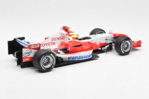 Panasonic Toyota Racing TF106 #8 R. Schumacher F1 2006 Minichamps 1:18 100060007 Metalas - nuotrauka 2 iš 6