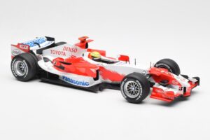 Panasonic Toyota Racing TF106 #8 R. Schumacher F1 2006 Minichamps 1:18 100060007 Metalas - nuotrauka 4 iš 6