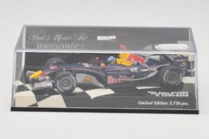 Red Bull Racing D. Coulthard Showcar 2005 Minichamps 1:43 400050084 Metalas - nuotrauka 5 iš 5