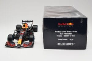 Red Bull Racing Honda RB16B #33 M. Verstappen Turkish GP 2nd Place 2021 Minichamps 1:18 110211633 Metalas - nuotrauka 6 iš 7