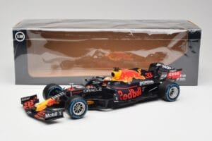 Red Bull Racing Honda RB16B #33 M. Verstappen Turkish GP 2nd Place 2021 Minichamps 1:18 110211633 Metalas - nuotrauka 7 iš 7