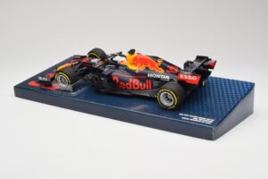 Red Bull Racing Honda RB16B #33 M. Verstappen Emilia Romagna GP 2021 Case Edition Minichamps 1:18 113210133 Derva - nuotrauka 5 iš 7
