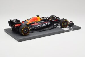 Oracle Red Bull Racing RB18 #33 M. Verstappen Mexican GP 2022 Minichamps 1:18 113222001 Derva - nuotrauka 3 iš 7