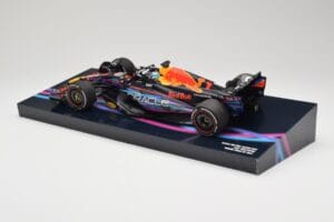 Oracle Red Bull Racing RB19 #33 M. Verstappen Miami GP 2023 Case Edition Minichamps 1:18 113233501 Derva - nuotrauka 5 iš 7