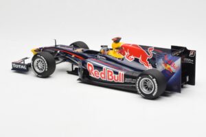Red Bull Racing Renault RB5 #5 S. Vettel Showcar 2010 Minichamps 1:18 153100175 Metalas - nuotrauka 5 iš 6