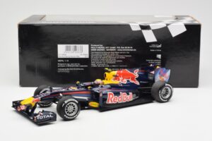 Red Bull Racing Renault RB6 #6 M. Webber F1 2010 Minichamps 1:18 110100006 Metalas - nuotrauka 6 iš 6