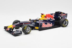 Red Bull Racing Renault RB6 #5 S. Vettel F1 World Champion 2010 Minichamps 1:18 110100005 Metalas