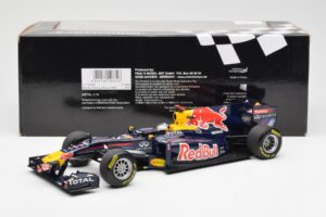 Red Bull Racing Renault RB6 #5 S. Vettel F1 World Champion 2010 Minichamps 1:18 110100005 Metalas - nuotrauka 6 iš 6