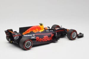Red Bull Racing RB13 Tag Heuer #33 M. Verstappen Australian GP 2017 Minichamps 1:18 110170033 Derva - nuotrauka 2 iš 7