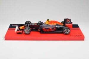 Red Bull RB12 #33 M. Verstappen Spain GP Winner 2016 Minichamps 1:18 147160533 Metalas