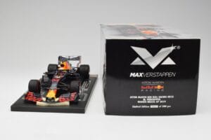 Red Bull RB15 #33 M. Verstappen Brazil GP Winner 2019 Minichamps 1:18 113191933 Metalas - nuotrauka 7 iš 7