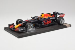 Red Bull RB16B #33 M. Verstappen Dutch GP Winner 2021 Minichamps 1:18 113212533 Metalas - nuotrauka 2 iš 7