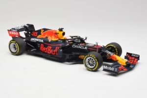 Red Bull RB16B #33 M. Verstappen Emilia Romagna GP Winner Mid Race Tyres 2021 Minichamps 1:18 110210133 Metalas - nuotrauka 4 iš 7