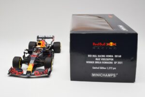 Red Bull RB16B #33 M. Verstappen Emilia Romagna GP Winner Mid Race Tyres 2021 Minichamps 1:18 110210133 Metalas - nuotrauka 7 iš 7