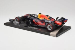 Red Bull RB16B #33 M. Verstappen Abu Dhabi GP 2021 Winner Missing Figurine & Pitboard Minichamps 1:18 113212333 Derva - nuotrauka 5 iš 7