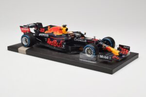 Red Bull RB16B #33 M. Verstappen Belgian GP 2021 Winner Minichamps 1:18 113211333 Derva - nuotrauka 4 iš 7