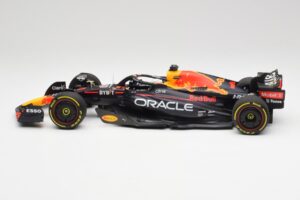 Red Bull RB18 #1 M. Verstappen France GP Winner 2022 Minichamps 1:18 110221201 Metalas - nuotrauka 3 iš 7