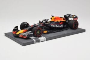Red Bull RB18 Oracle #1 M. Verstappen Italian GP 2022 Winner Minichamps 1:18 113221601 Derva - nuotrauka 2 iš 7