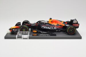 Red Bull RB18 #1 M. Verstappen Emilia Romagna GP 2022 Winner Minichamps 1:18 113220401 Derva