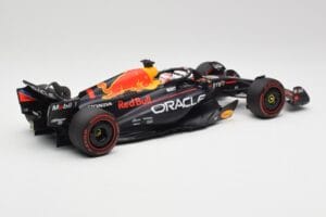 Red Bull RB19 #1 M. Verstappen Qatar Sprint Race 2nd WC 2023 Minichamps 1:18 110231801 Metalas - nuotrauka 2 iš 6
