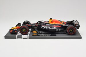 Red Bull RB19 Oracle #1 M. Verstappen Australian GP 2023 Winner Minichamps 1:18 113230301 Derva
