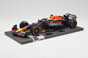 Red Bull RB19 Oracle #1 M. Verstappen Bahrain GP 2023 Winner Minichamps 1:18 113230201 Derva - nuotrauka 2 iš 7