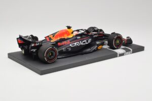 Red Bull RB19 Oracle #1 M. Verstappen Bahrain GP 2023 Winner Minichamps 1:18 113230201 Derva - nuotrauka 3 iš 7