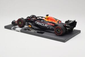 Red Bull RB19 Oracle #1 M. Verstappen British GP 2023 Winner Minichamps 1:18 113231101 Derva - nuotrauka 5 iš 7