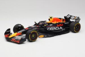 Red Bull RB19 #11 S. Perez Italian GP 2nd 2023 Minichamps 1:18 110231511 Metalas