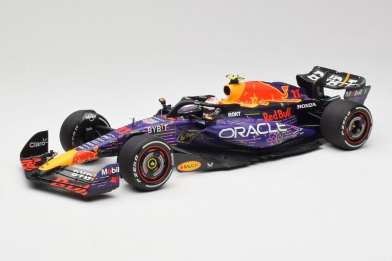 Red Bull RB19 #11 S. Perez Las Vegas GP 3rd 2023 Minichamps 1:18 110232211 Metalas