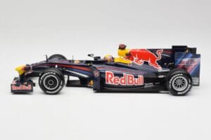 Red Bull RB3 #2 M. Webber F1 2007 Minichamps 1:18 110110272 Metalas - nuotrauka 3 iš 6