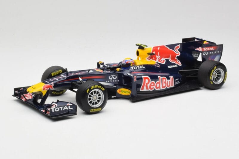 Red Bull RB5 #14 M. Webber Chinese GP 2nd 2009 Minichamps 1:18 150090114 Metalas