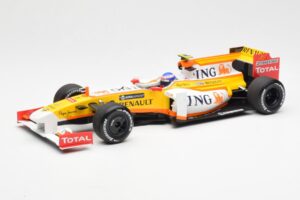 Renault F1 Team R29 #10 R. Grosjean F1 2009 Minichamps 1:18 150090108 Metalas