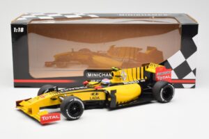 Renault F1 Team R30 #11 V. Petrov Showcar F1 2010 Minichamps 1:18 150100082 Metalas - nuotrauka 6 iš 6